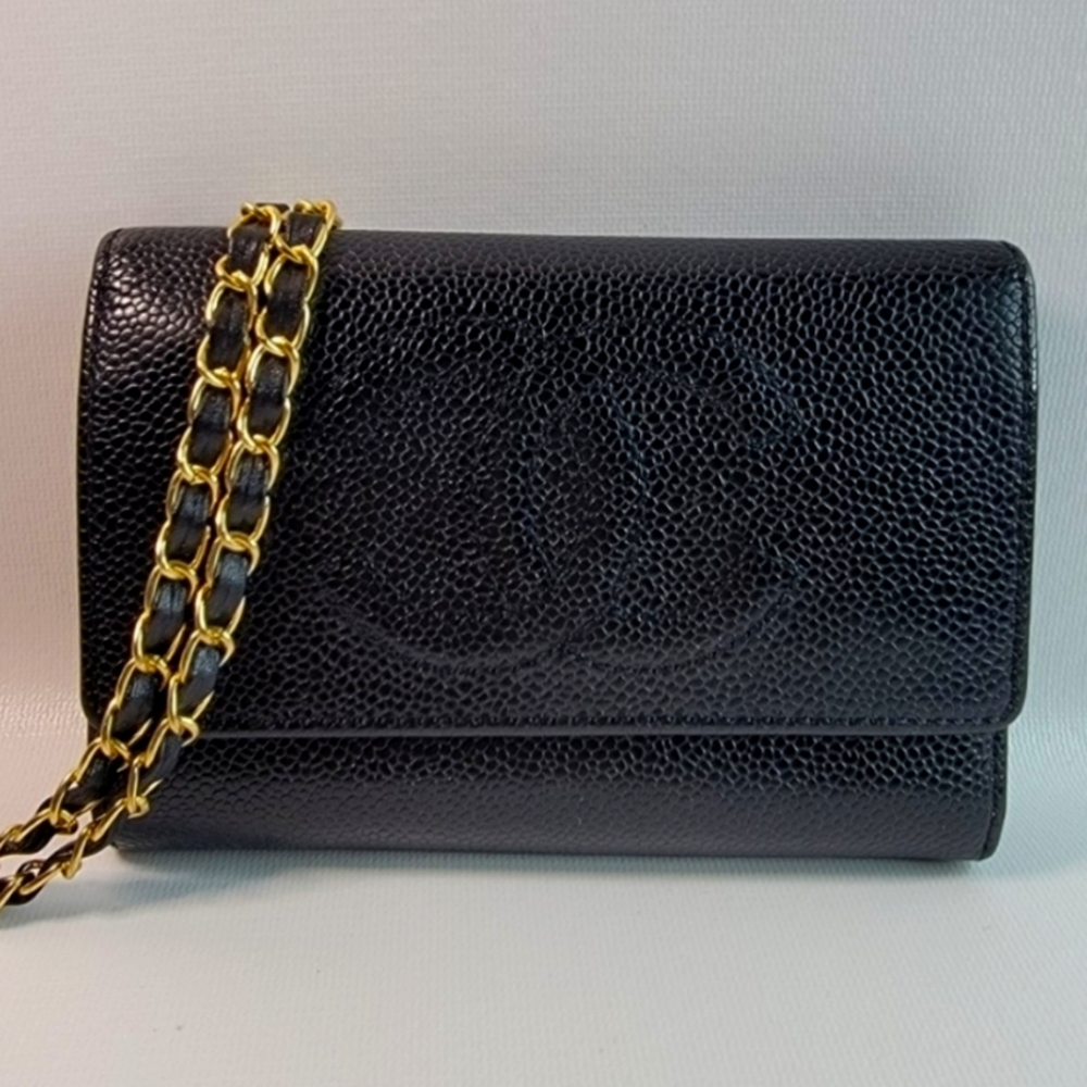 Chanel wallet on Chain